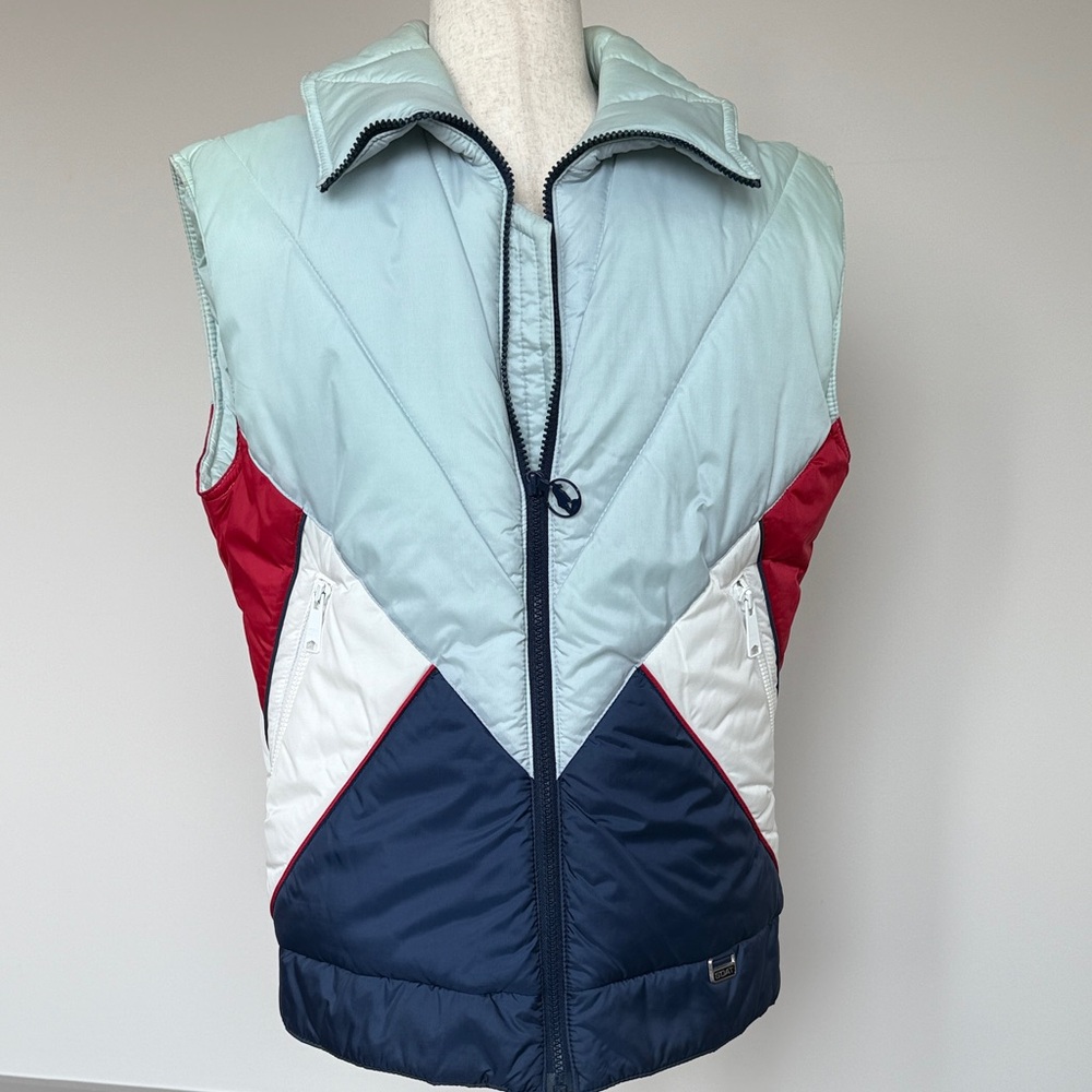 Vintage White Stag Quilted Jacket with Light Blue Hue